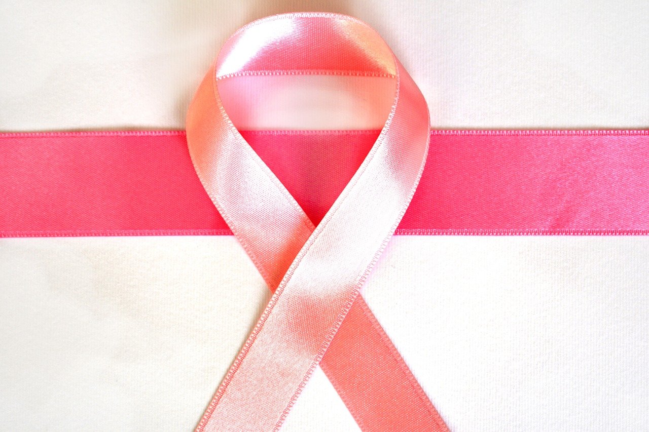 八戸市 乳がん検診で早期発見 10月はピンクリボン運動 乳がん啓発月間 です 号外net 八戸市 三八