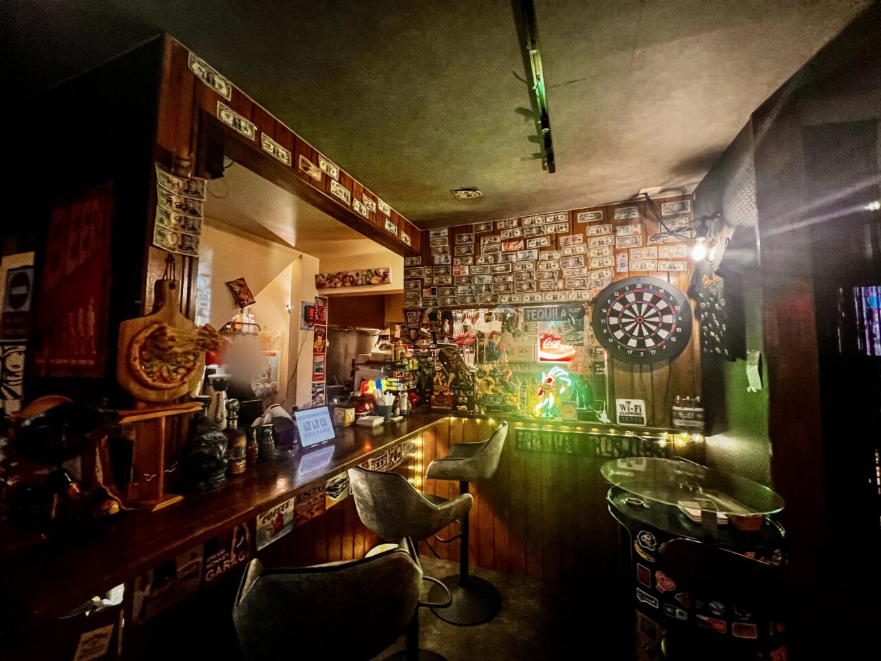 八戸のダイニングバーOkey-Dokey（オキドキ）