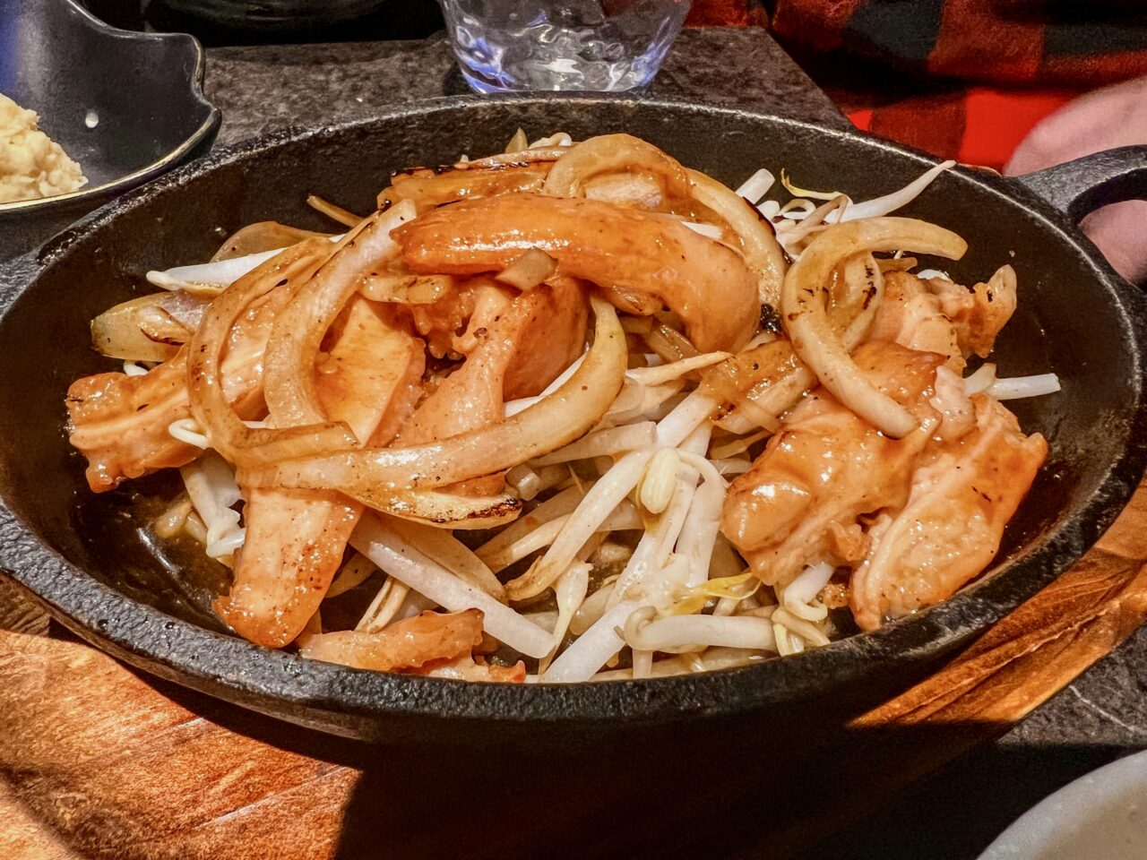 八戸のダイニングバーOkey-Dokey（オキドキ）