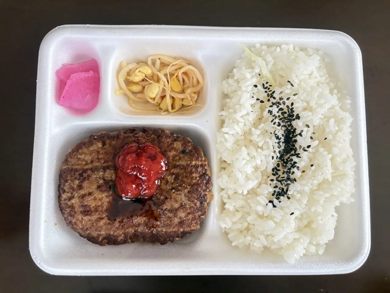 南部町のまちのお弁当屋さん「あげけん」のできたてのお弁当