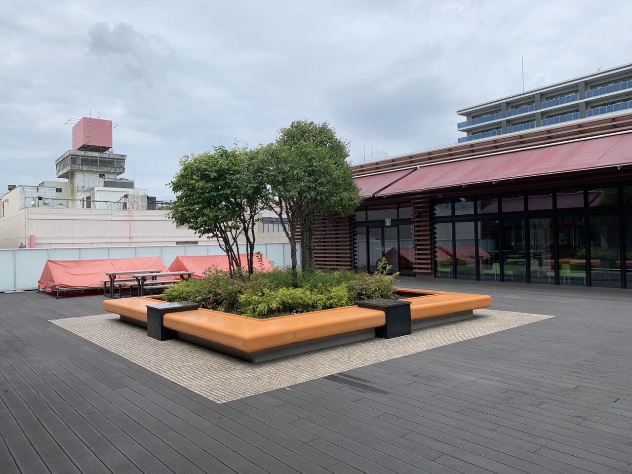 ガーデンテラス「THIRD PLACE」で手ぶらBBQを楽しめます